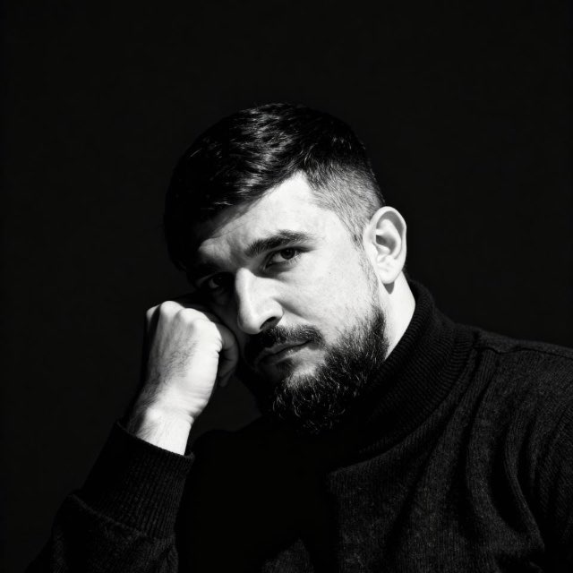 Георгий Саламбеков, основатель «Есть Контакт»